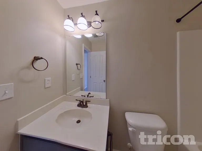 510 Norwell Ln — Photo 15