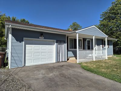 2299 Lavelle Rd, Flint, MI, 48504