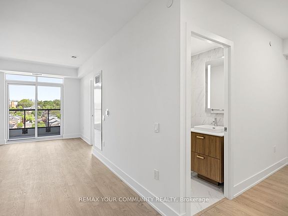 4th image of 858 Dupont St #823