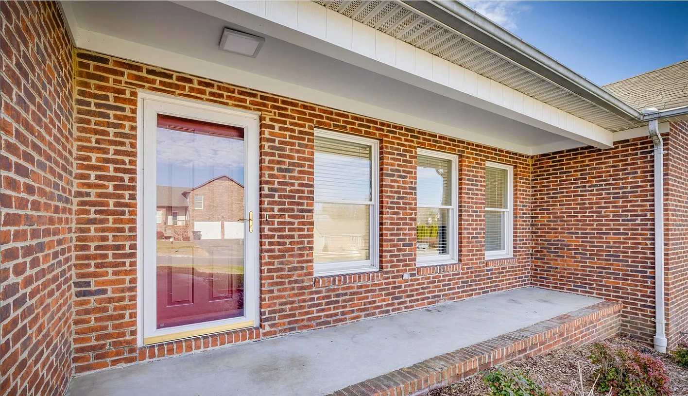 2304 Barger Pl — Photo 2