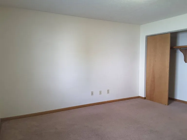 216 Stonewall Ct — Photo 40