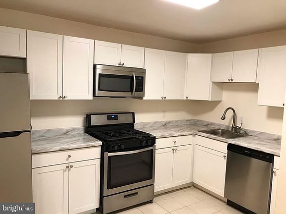 5th image of 884 Quince Orchard Blvd #Op2