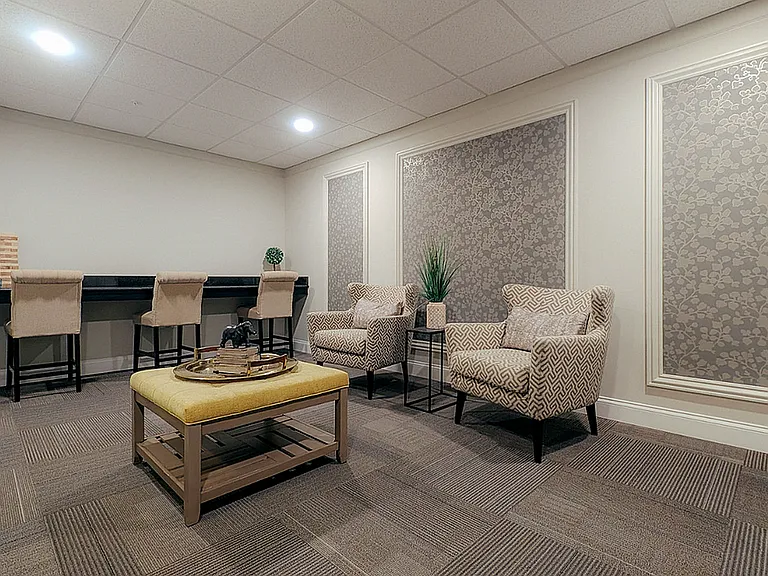 410 - 5th Floor