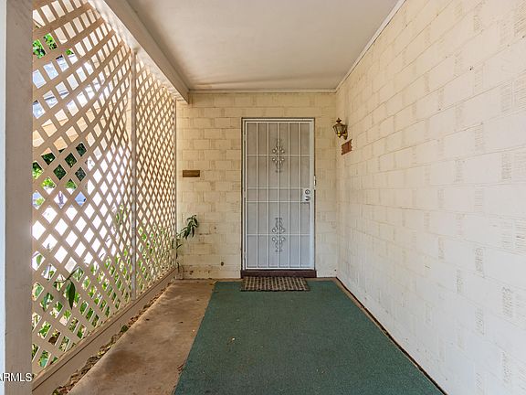 4th image of 8445 E WINDSOR Avenue