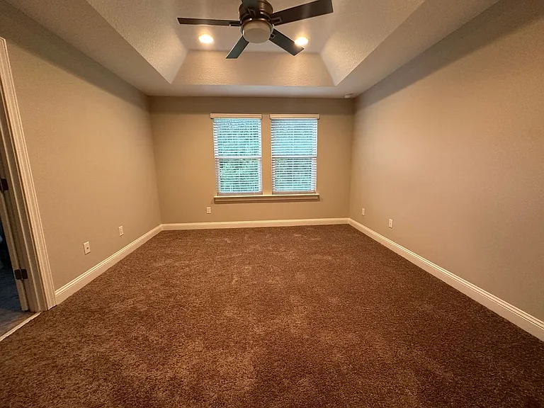 91 Richmond Dr — Photo 10