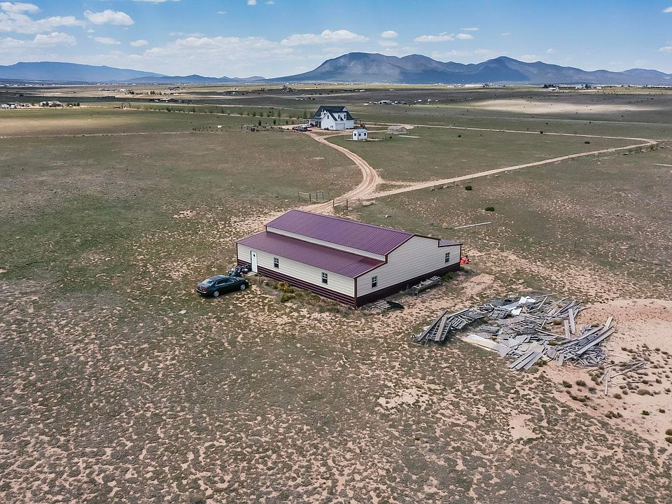 2nd image of 315 Venus Rd E