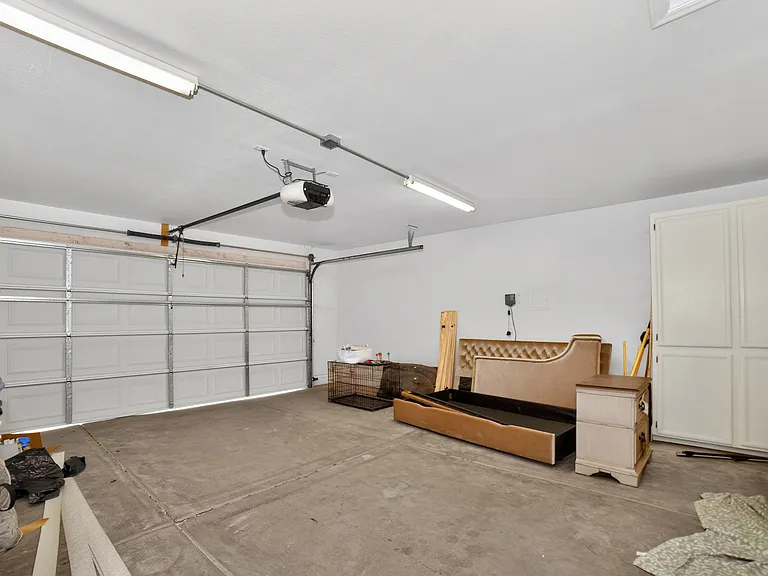 10320 S Tornado Ave — Photo 24