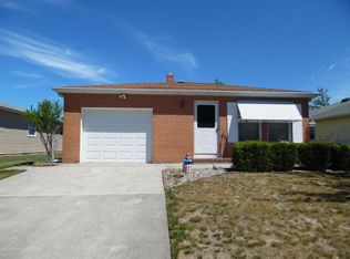 81 Pirogue St, Toms River, NJ 08757