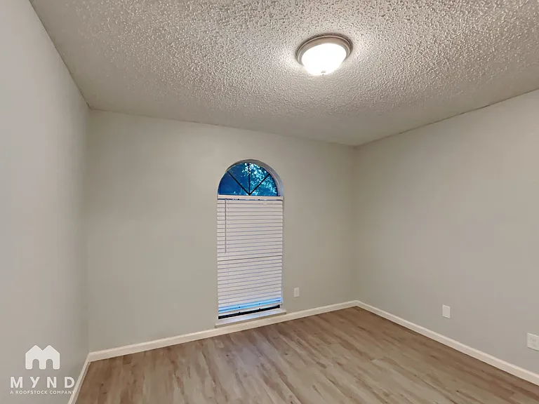 5208 Rowcrop Dr — Photo 15