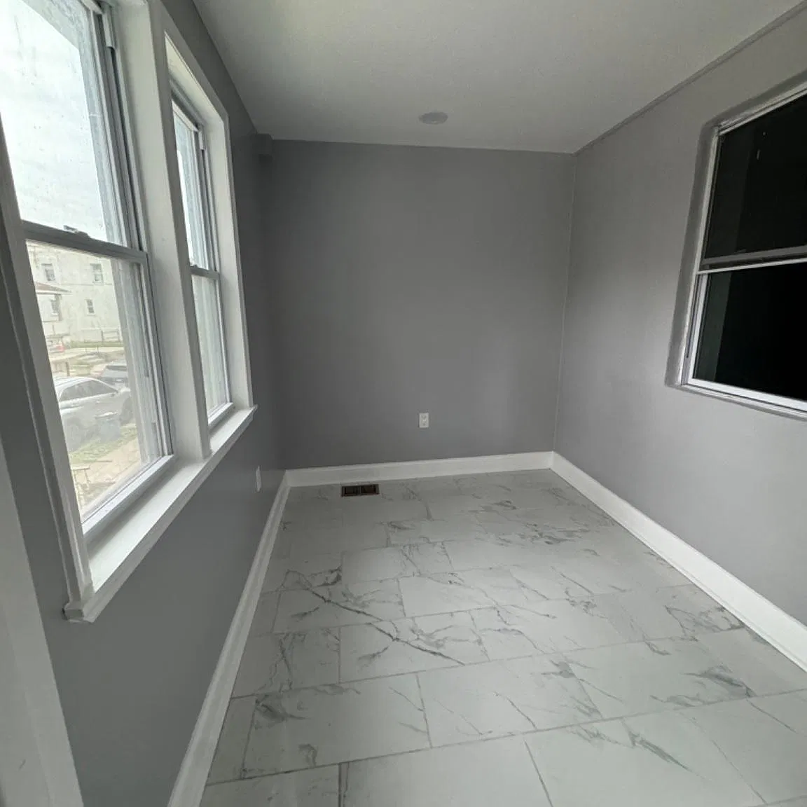 3 bed, 1.0 bath, 960 sqft, $1,800 — Photo 3