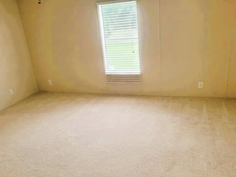 54 Cannon Dr — Photo 3