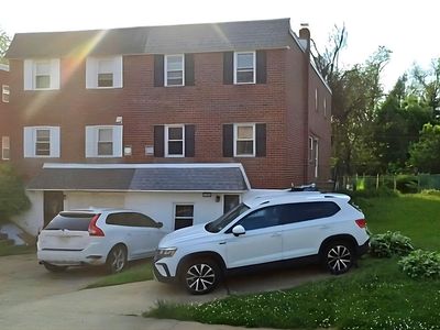 8832 Manchester St, Philadelphia, PA, 19152
