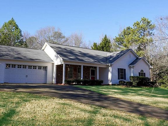 2nd image of 105 N Knights Circle E