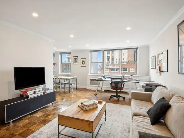 32 Gramercy Park S #16C, Manhattan, NY 10003