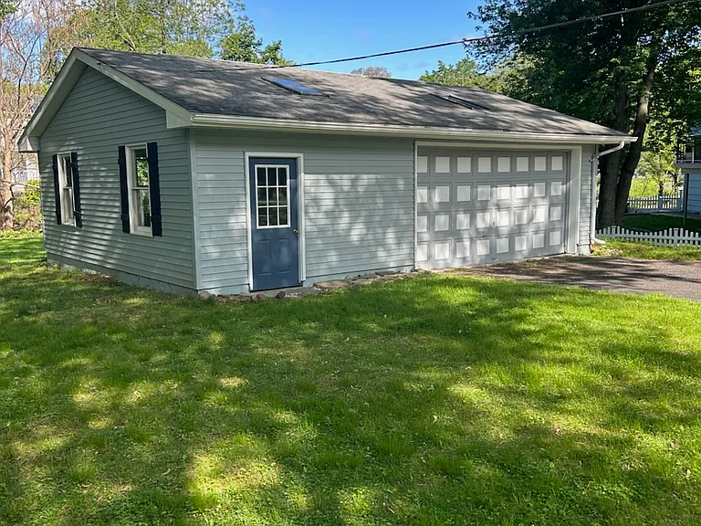 126 Grant Ave — Photo 29