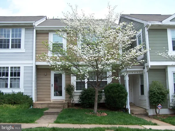 15205 Streamside Ct, Dumfries, VA 22025