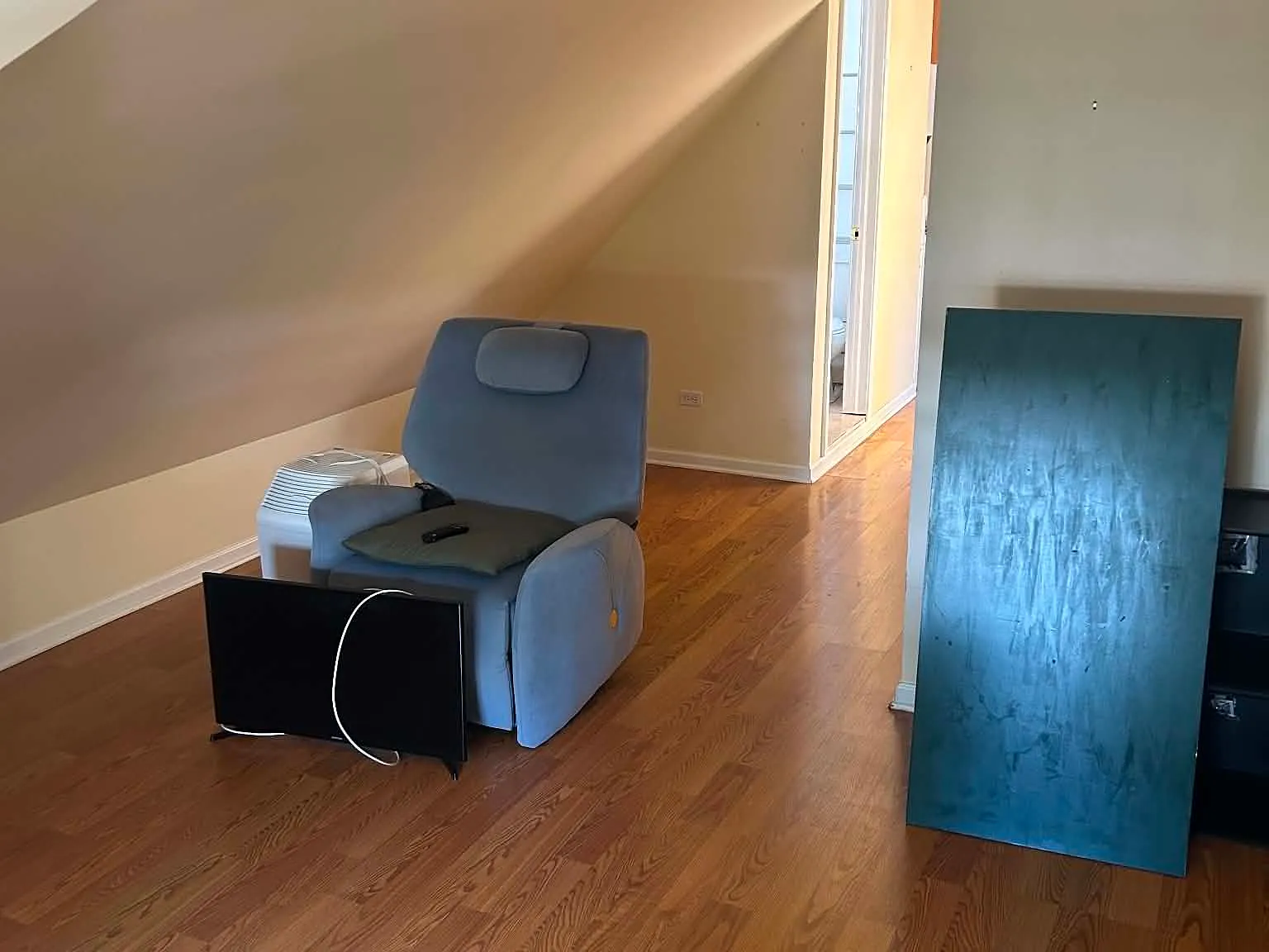 1 bed, 750 sqft, $1,300 — Photo 2
