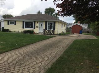 811 Thorpe Dr, Sandusky, OH 44870