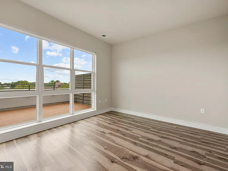 1800 Mount Vernon Ave #401 — Photo 14