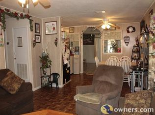 1406 W 8th St, Freeport, TX 77541