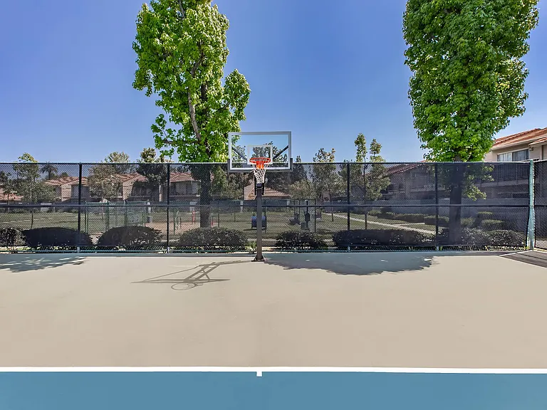 Sierra Vista — Photo 11