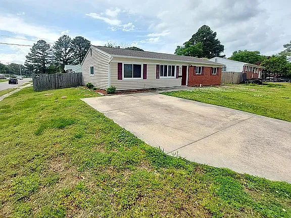 445 Bernice Pl — Photo 7