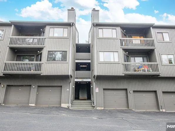 283 Redwood Ct Unit 283, Ramsey, NJ 07446