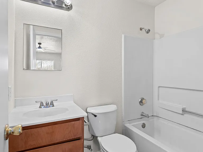 9575 Celine Dr — Photo 9