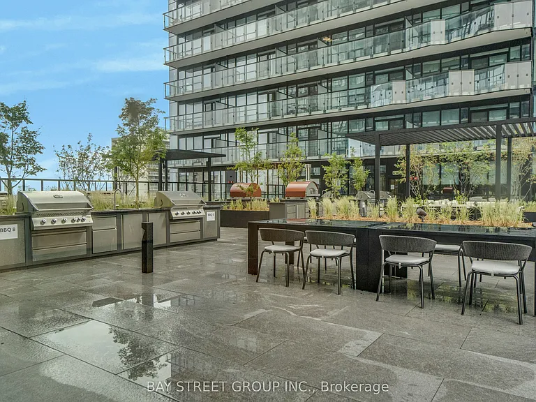 110 Broadway Ave #1813S — Photo 37