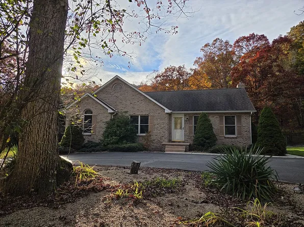 4102 Highland Tpke, Mc Dowell, VA 24458