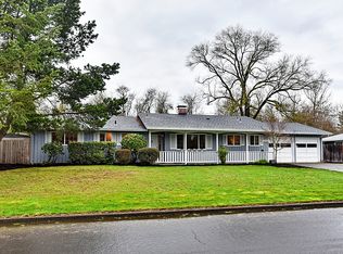 8963 SW Becker Dr, Portland, OR 97223