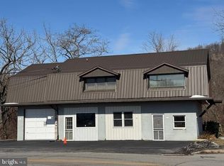 9 E Furnace Rd, Mc Veytown, PA 17051