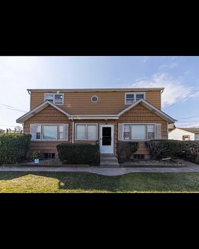 1143 Hastings Pkwy Photo 1