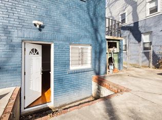 3926 1st St SW, Washington, DC 20032