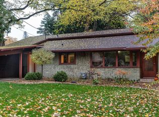 605 Hilltop Dr, Madison, WI 53711