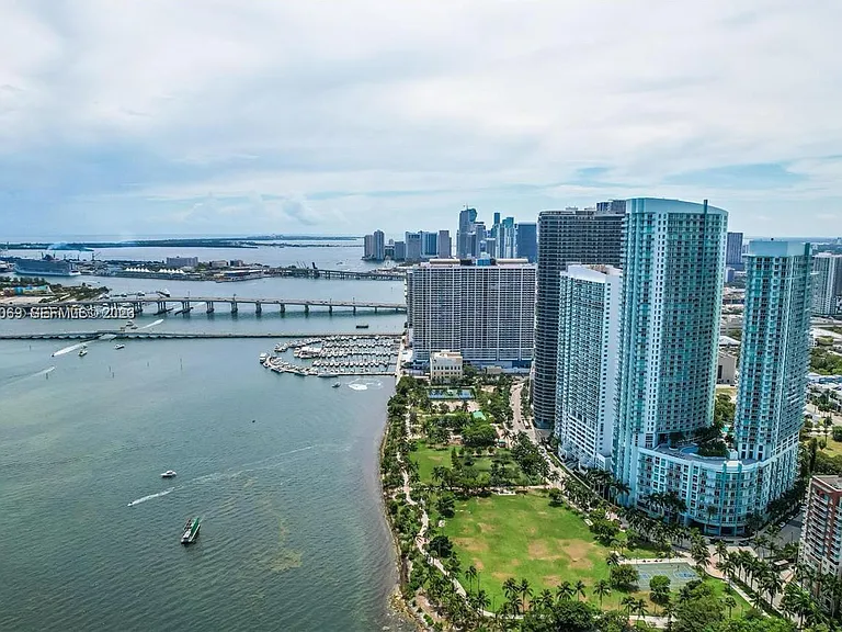 1900 N Bayshore Dr #4003 — Photo 13