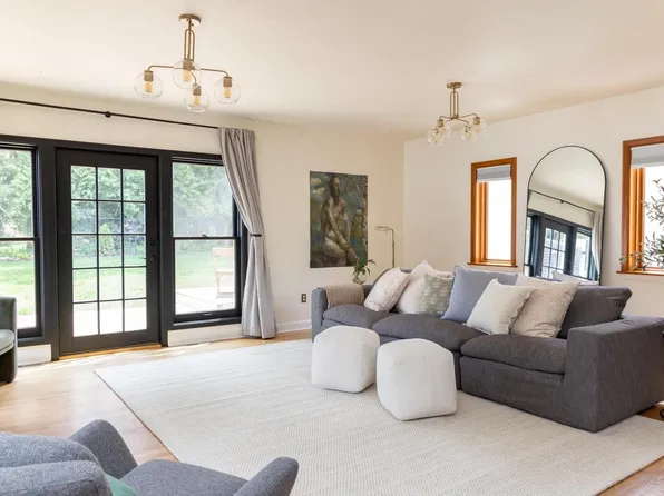 2707 Mason Street, Madison, WI 53705