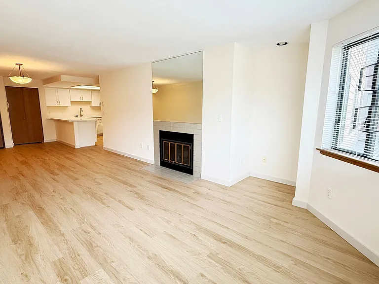 The Sandridge, LLC — Photo 33