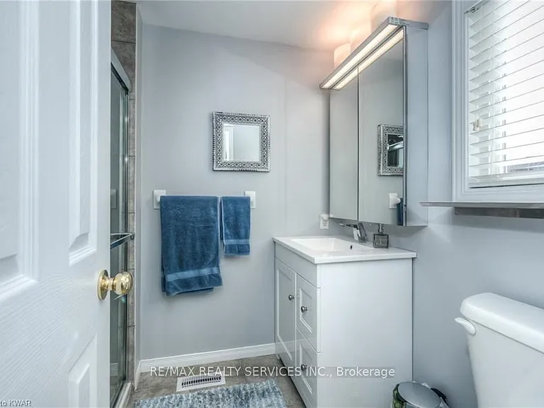 317 Briarmeadow Dr — Photo 16