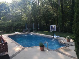 31 Meadows Ln, Ocean, NJ 07712