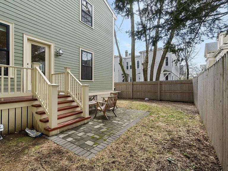 20 Tufts St #20 — Photo 36