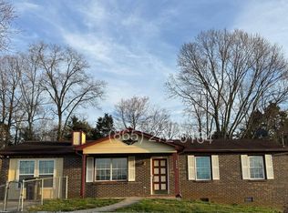 4034 Deer Run Dr, Knoxville, TN 37912