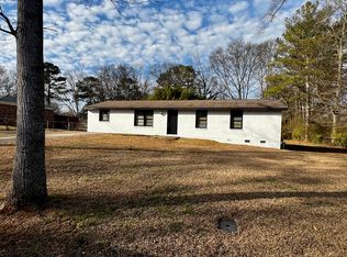 929 Pine Mnr, Marietta, GA 30066