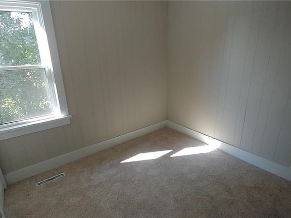 5th image of 10963 Sisson Hwy