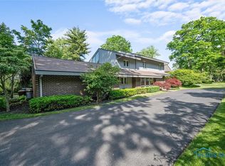 3458 Shakespeare Ln, Toledo, OH 43615