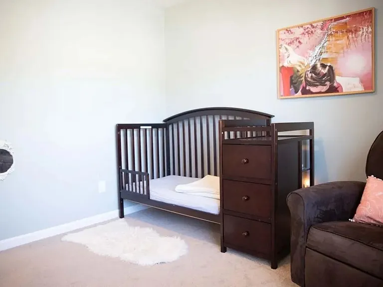 2070 Emerald Dr — Photo 3