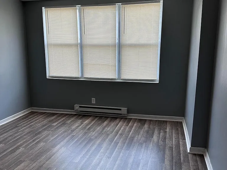 7000 Forrest Ave — Photo 26