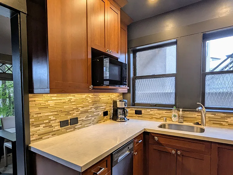 3310 Market St #3310 — Photo 8