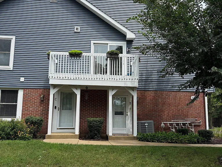 2748 Weeping Willow Dr — Photo 4