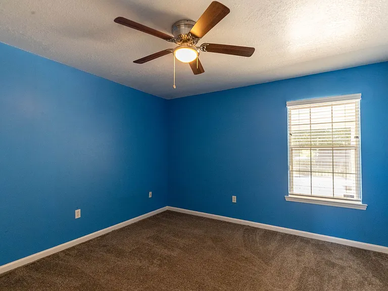 15231 Shadow Creek Dr — Photo 14
